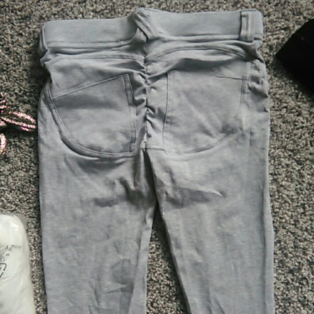Girls clothes - Picture 2 of 4